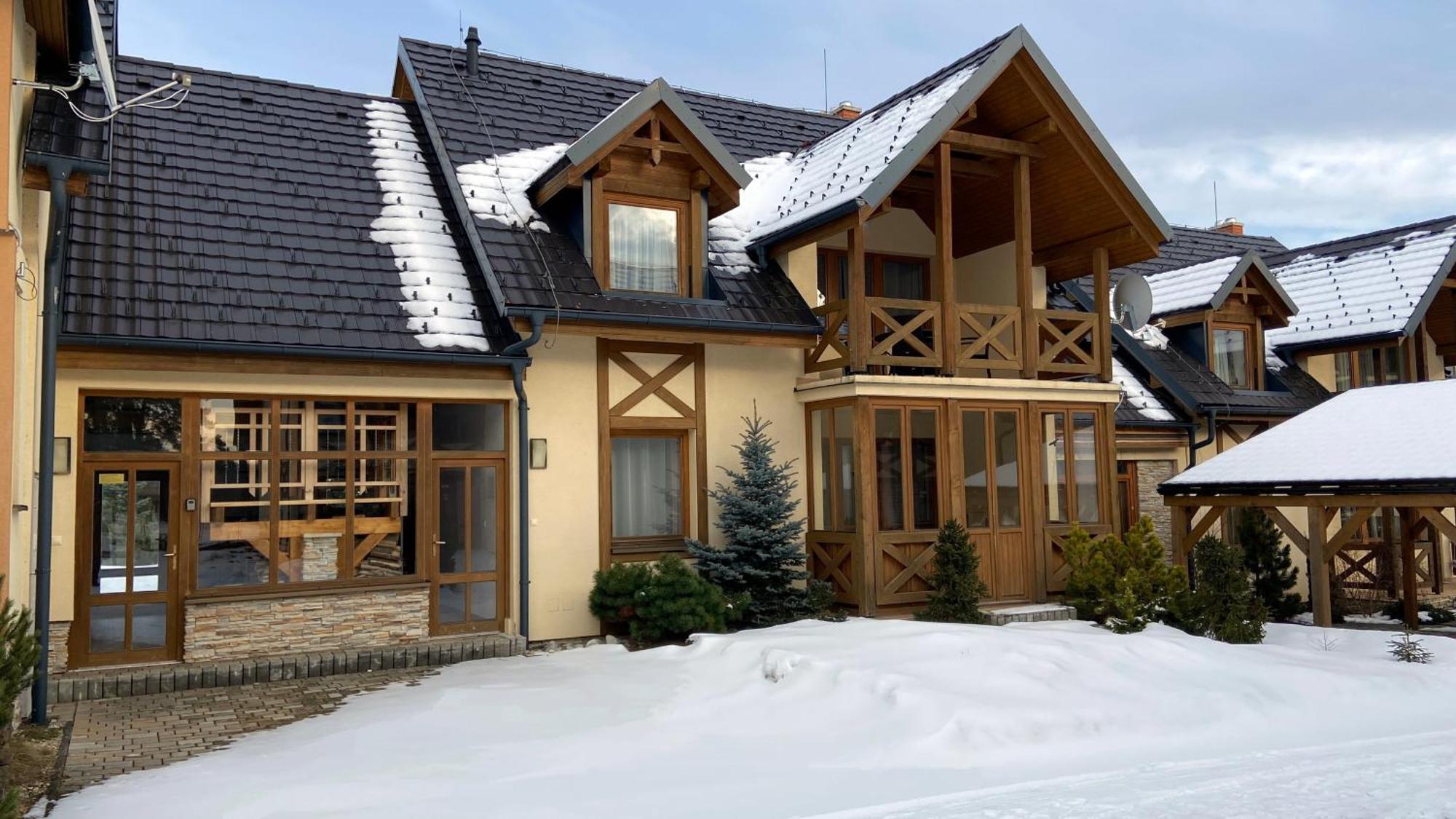 Apartments Highland Стара-Лесна Экстерьер фото